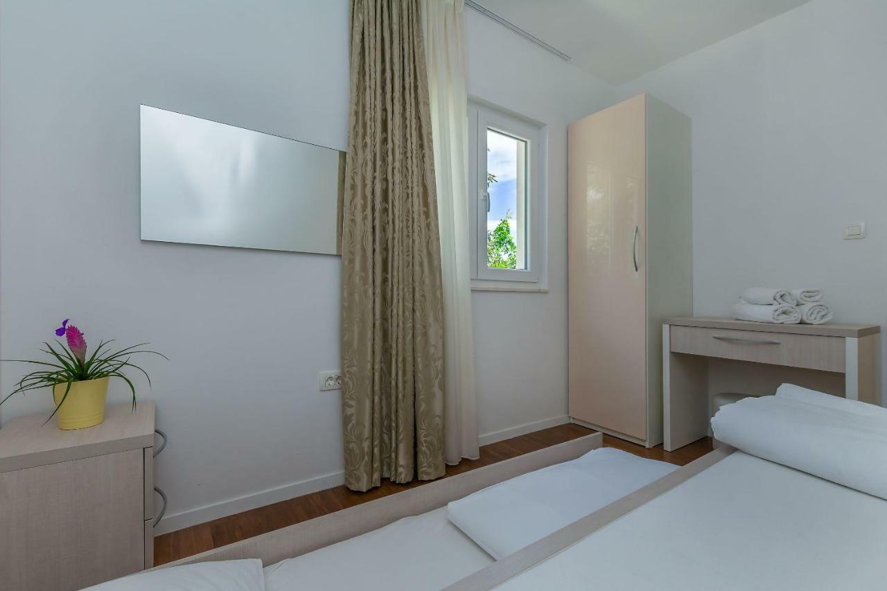 Aquamarine Apartman Duće
