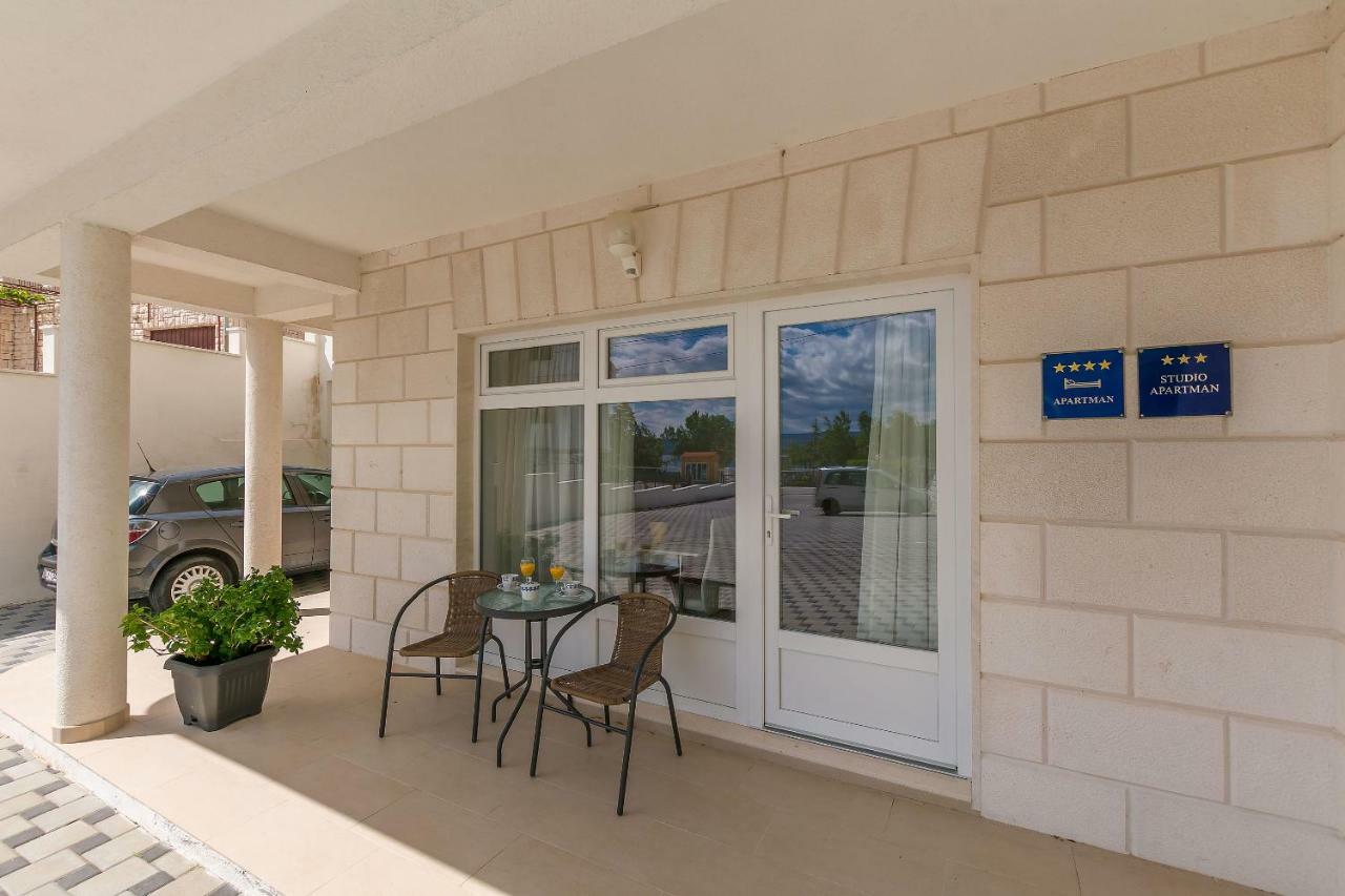 Aquamarine Apartman