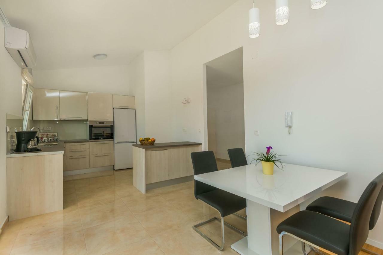 Aquamarine Apartman