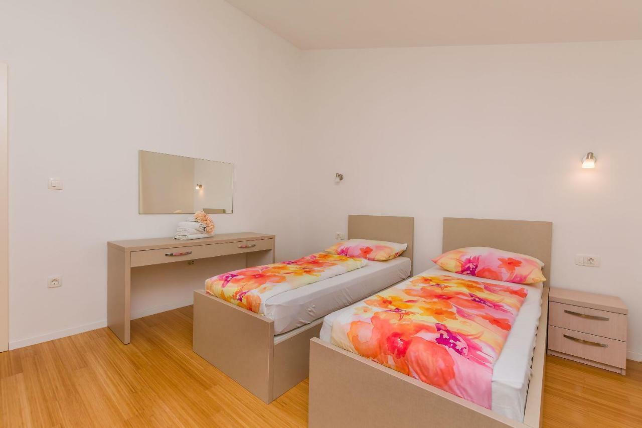 Aquamarine Apartman Duće