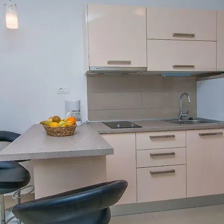 Apartments Villa Aquamarine Duće Kültér fotó