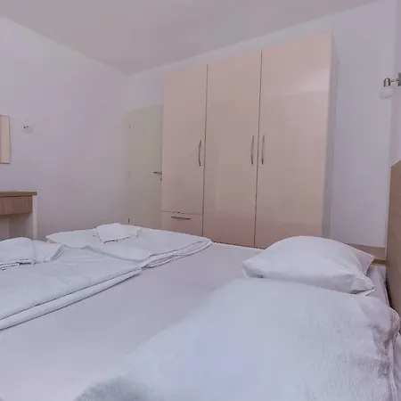 Apartments Villa Aquamarine Duće Kültér fotó