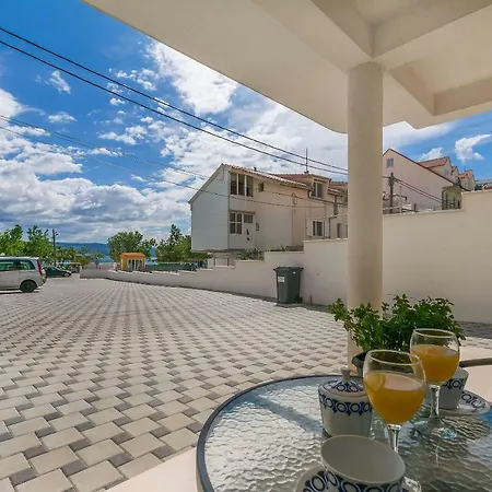 Apartments Villa Aquamarine Duće Kültér fotó