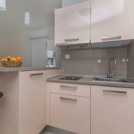 Apartments Villa Aquamarine Duće Kültér fotó