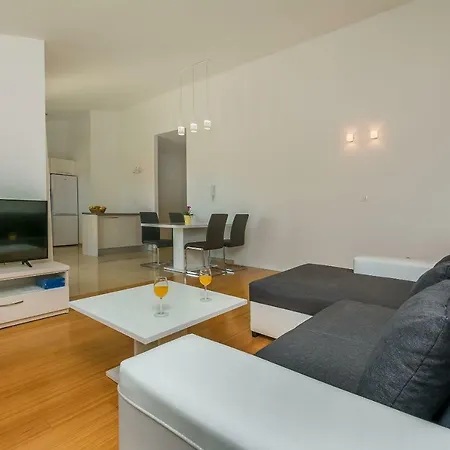 Apartments Villa Aquamarine Duće Kültér fotó