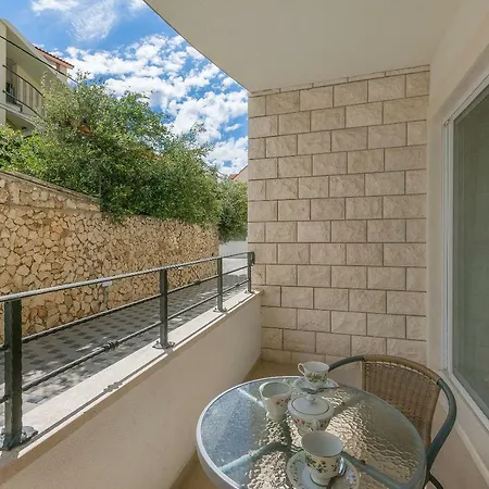 Apartments Villa Aquamarine Duće Kültér fotó